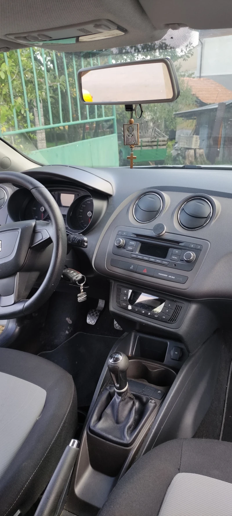 Seat Ibiza 1.6 TDI, снимка 5 - Автомобили и джипове - 47523966