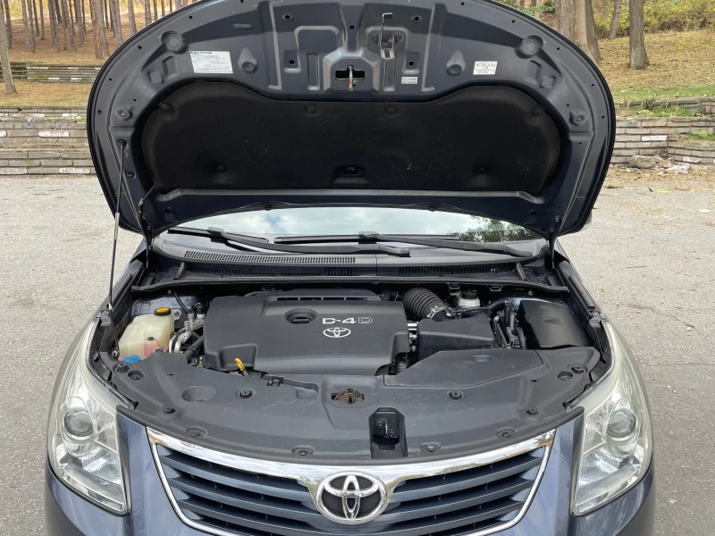 Toyota Avensis EXCLUSIVE 2.2D4D ОТ СОБСТВЕНИК, снимка 13 - Автомобили и джипове - 47563536