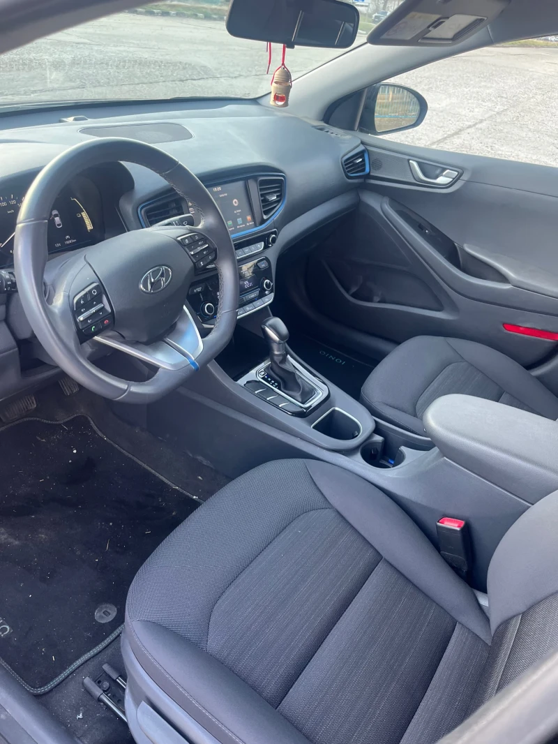 Hyundai Ioniq 1.6i hibrid, снимка 7 - Автомобили и джипове - 48395115