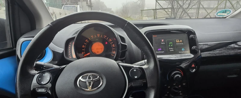 Toyota Aygo, снимка 6 - Автомобили и джипове - 48577436