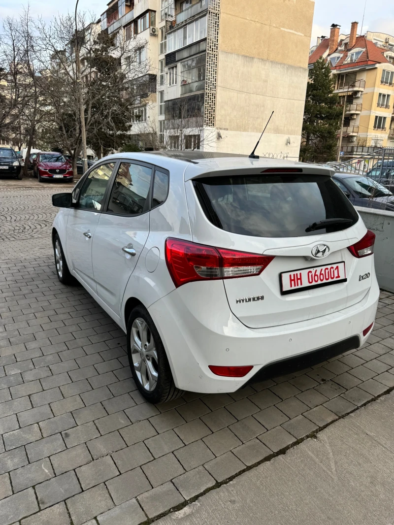 Hyundai I20, снимка 4 - Автомобили и джипове - 48881220