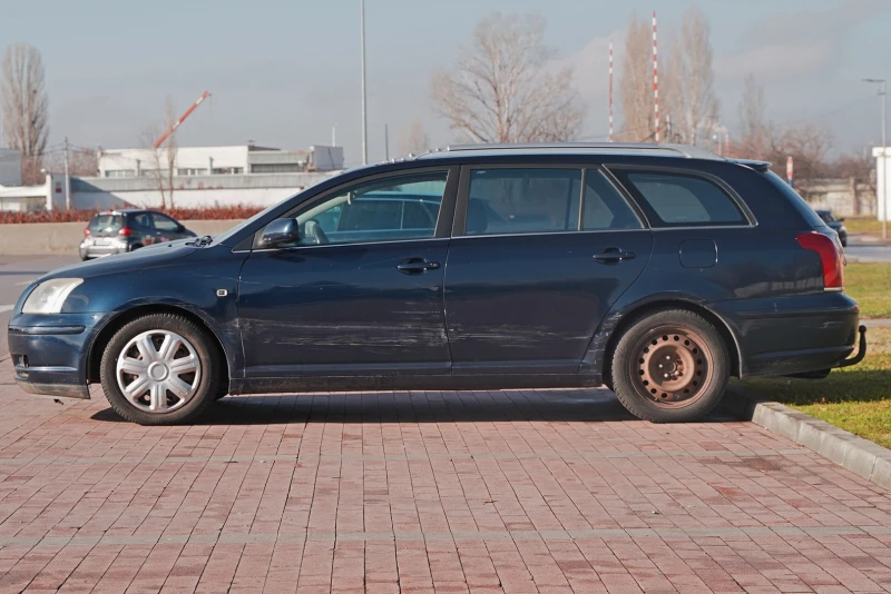 Toyota Avensis, снимка 7 - Автомобили и джипове - 49102393