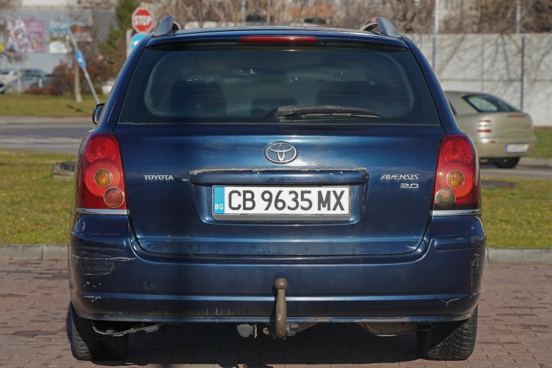 Toyota Avensis, снимка 12 - Автомобили и джипове - 49102393