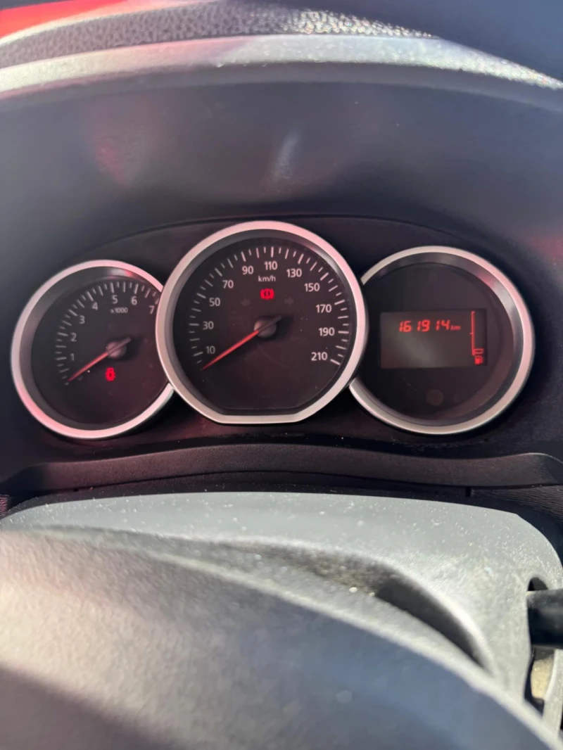 Dacia Dokker 1.5dci, снимка 8 - Автомобили и джипове - 51845061