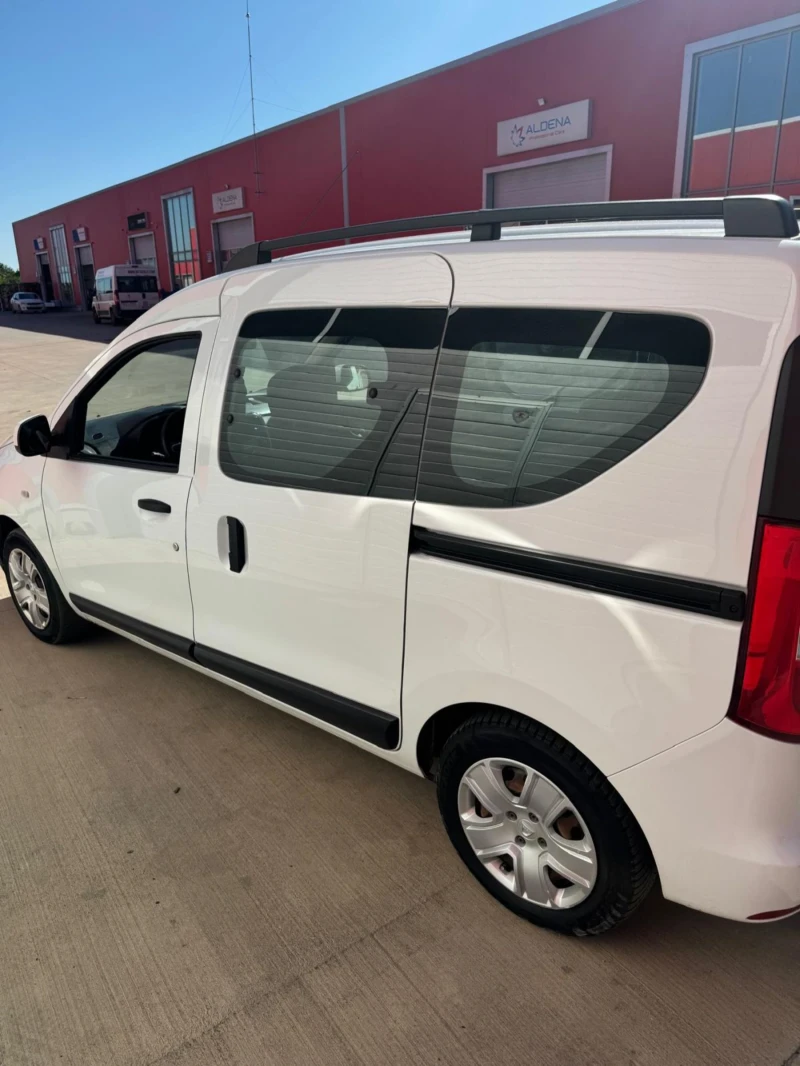 Dacia Dokker 1.5dci, снимка 7 - Автомобили и джипове - 51845061