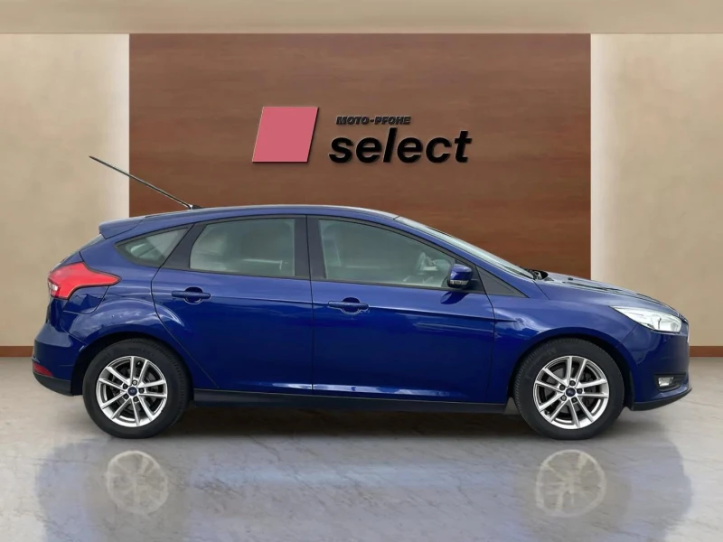 Ford Focus 1.0 EcoBoost, снимка 4 - Автомобили и джипове - 51897687