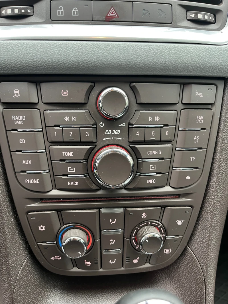 Opel Meriva  1.7CDTI AUTOMAT, снимка 9 - Автомобили и джипове - 53443733