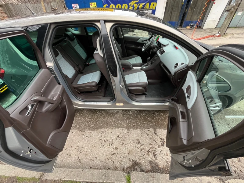 Opel Meriva  1.7CDTI AUTOMAT, снимка 17 - Автомобили и джипове - 53443733