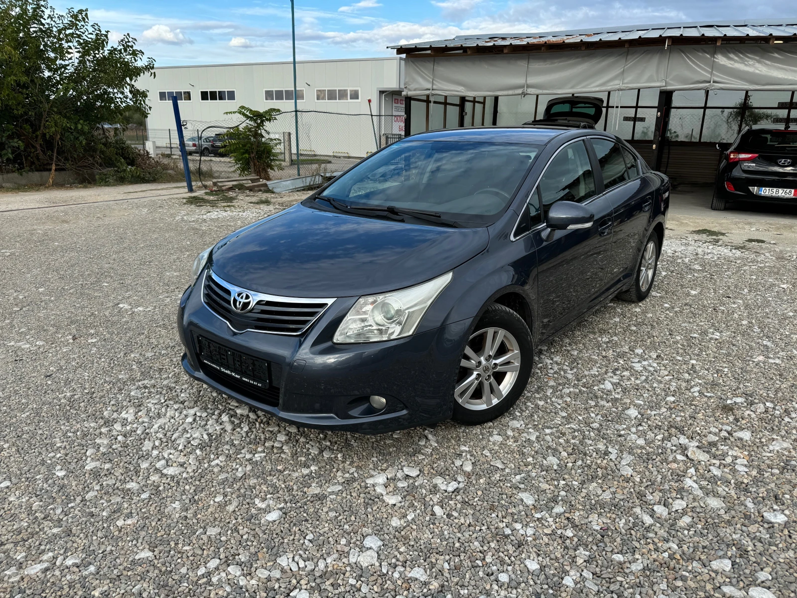 Toyota Avensis 1.8i-NAVI-KAMERA - [1] 