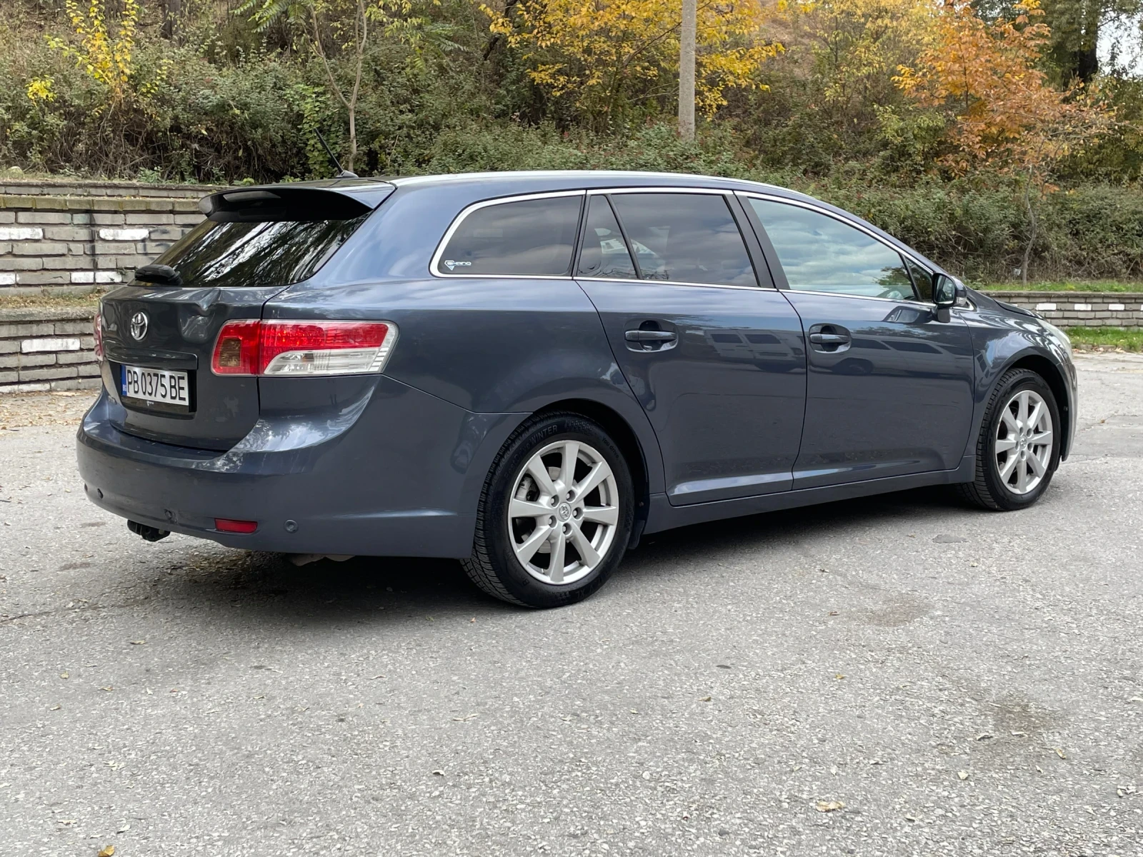 Toyota Avensis EXCLUSIVE 2.2D4D ОТ СОБСТВЕНИК - изображение 5