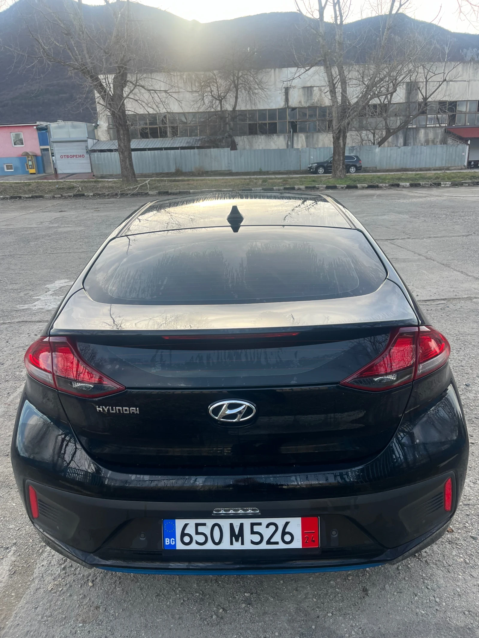 Hyundai Ioniq 1.6i hibrid - изображение 5