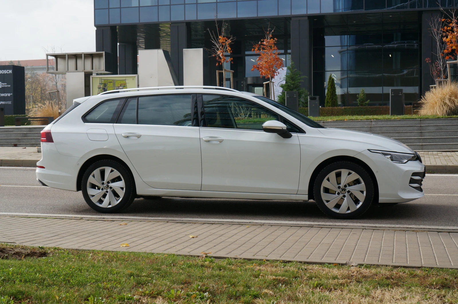 VW Golf Variant 1.5 eTSI | Mobile.bg   3