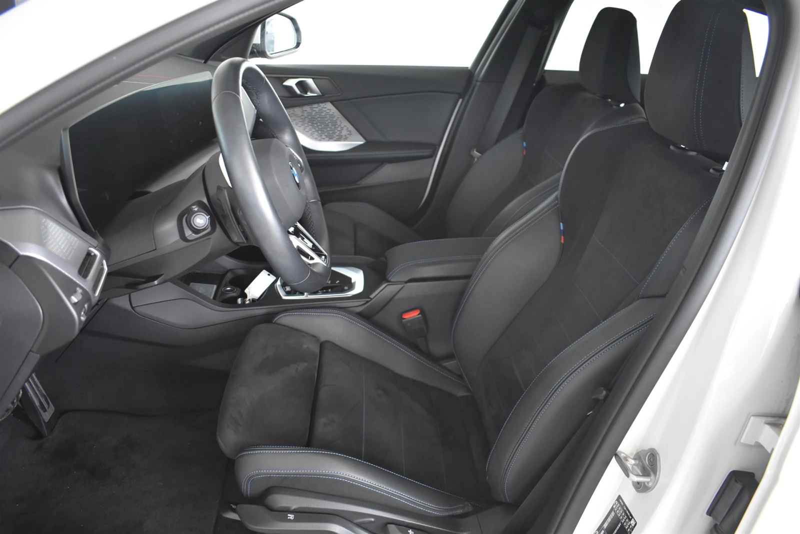 BMW 118  - изображение 10