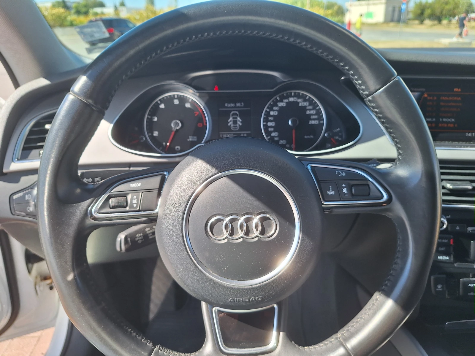 Audi A4 2.0 TFSI Quattro, снимка 10 - Автомобили и джипове - 53865700