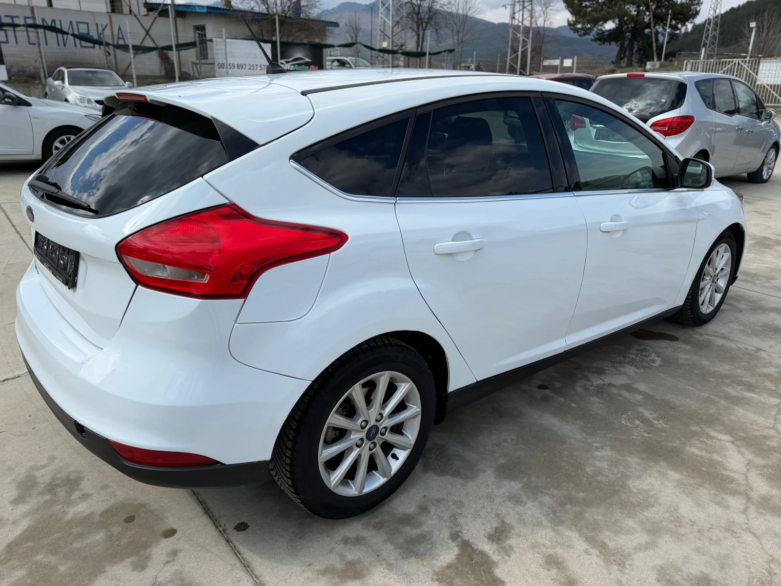 Ford Focus 1.5TDCi/BUSINESS/64000KM/NAVI/KAMERA/, снимка 8 - Автомобили и джипове - 53973767