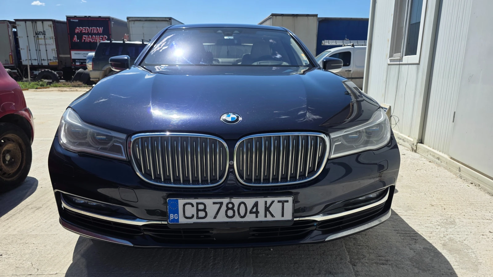 BMW 750 Xdrive Li, снимка 3 - Автомобили и джипове - 54137838