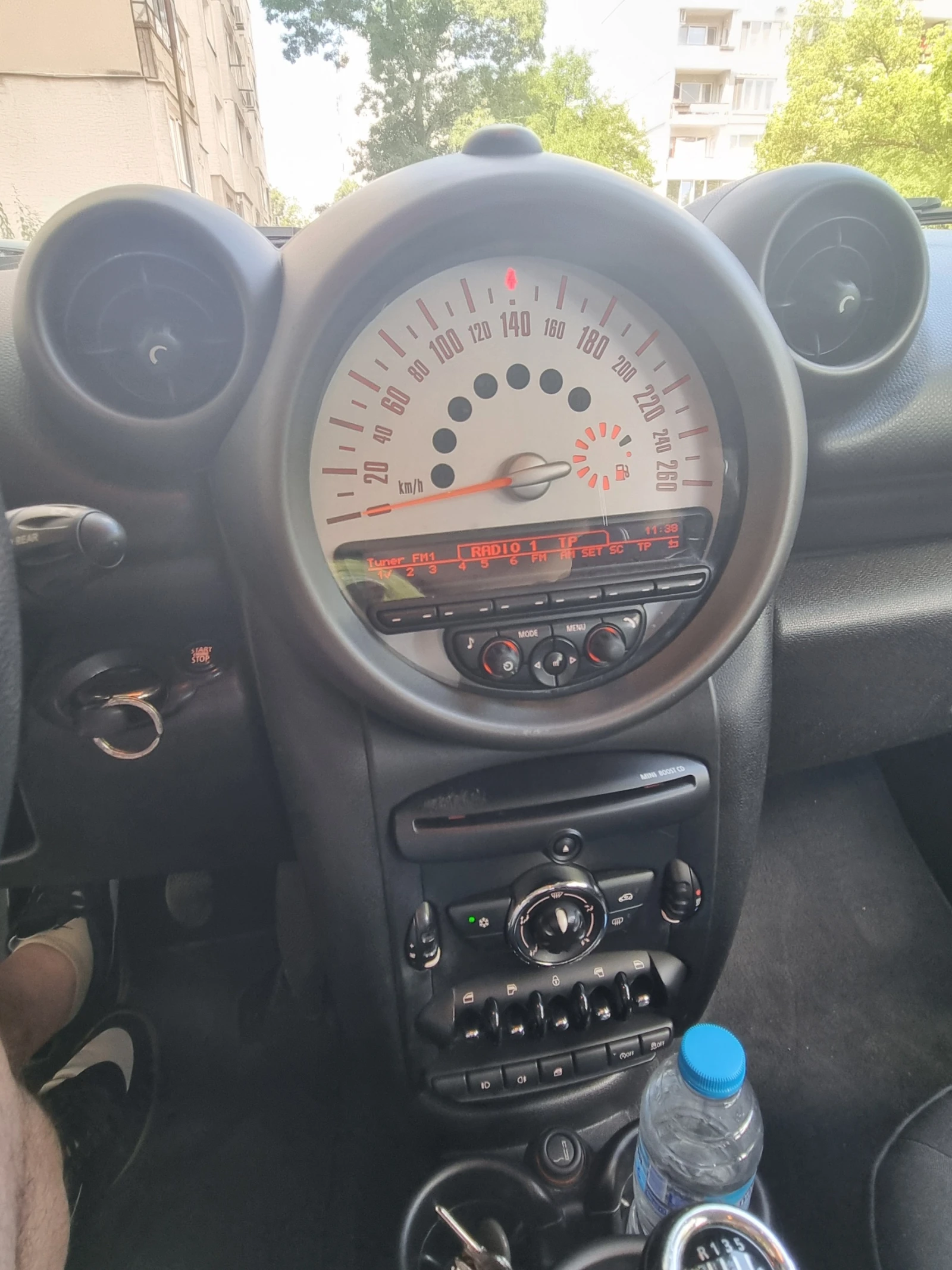 Mini Countryman 1.6 бензин  98 к.с., снимка 6 - Автомобили и джипове - 54329736
