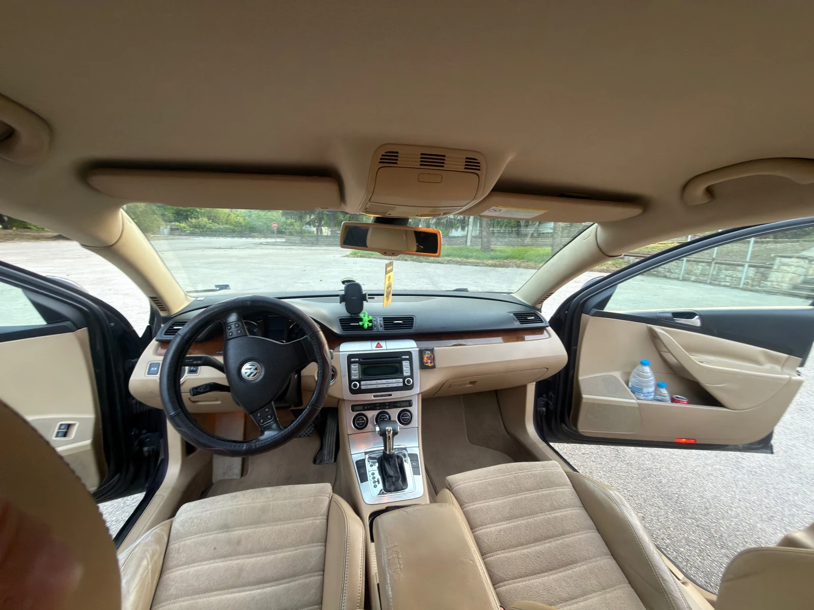 VW Passat 2.0 TDI, снимка 9 - Автомобили и джипове - 54835597