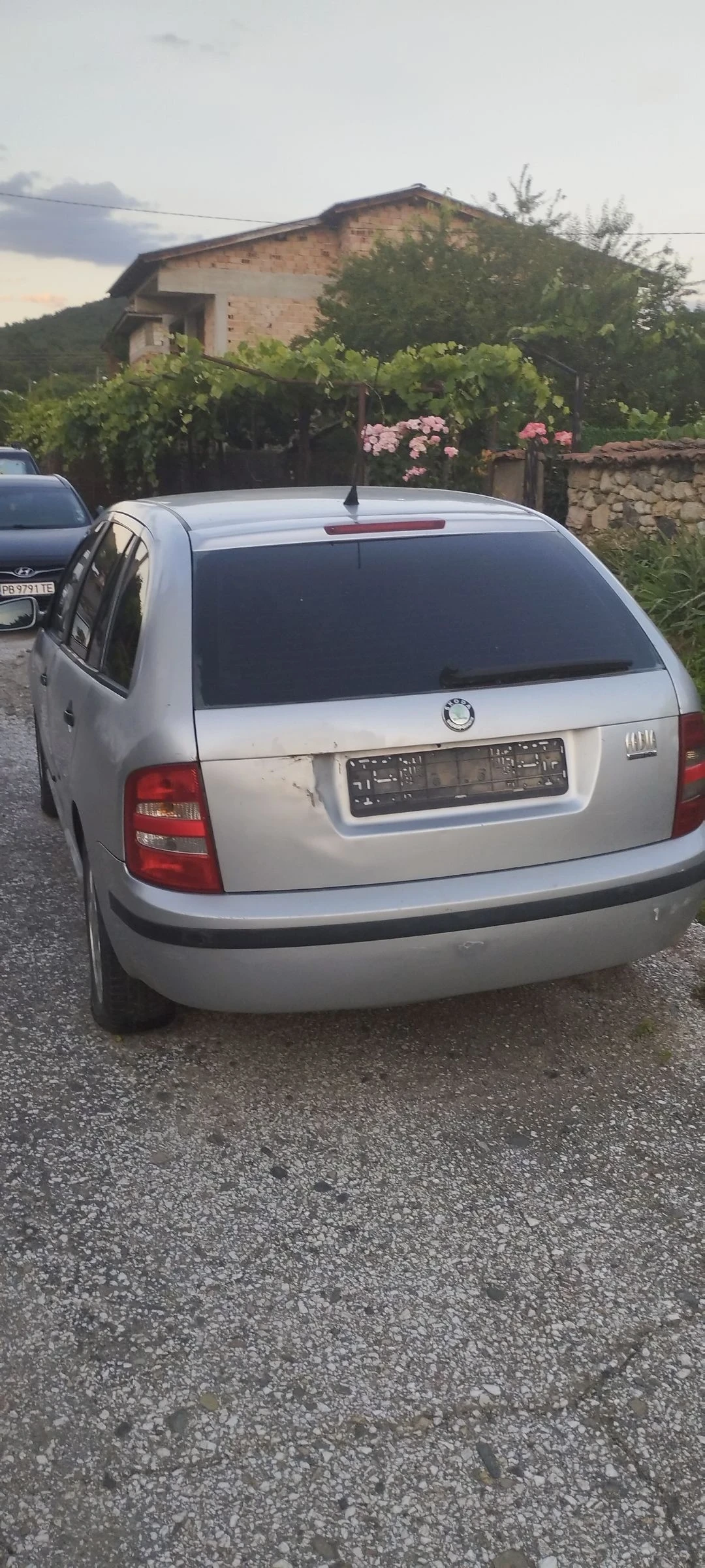 Skoda Fabia 1.9 sdi, снимка 2 - Автомобили и джипове - 54933725