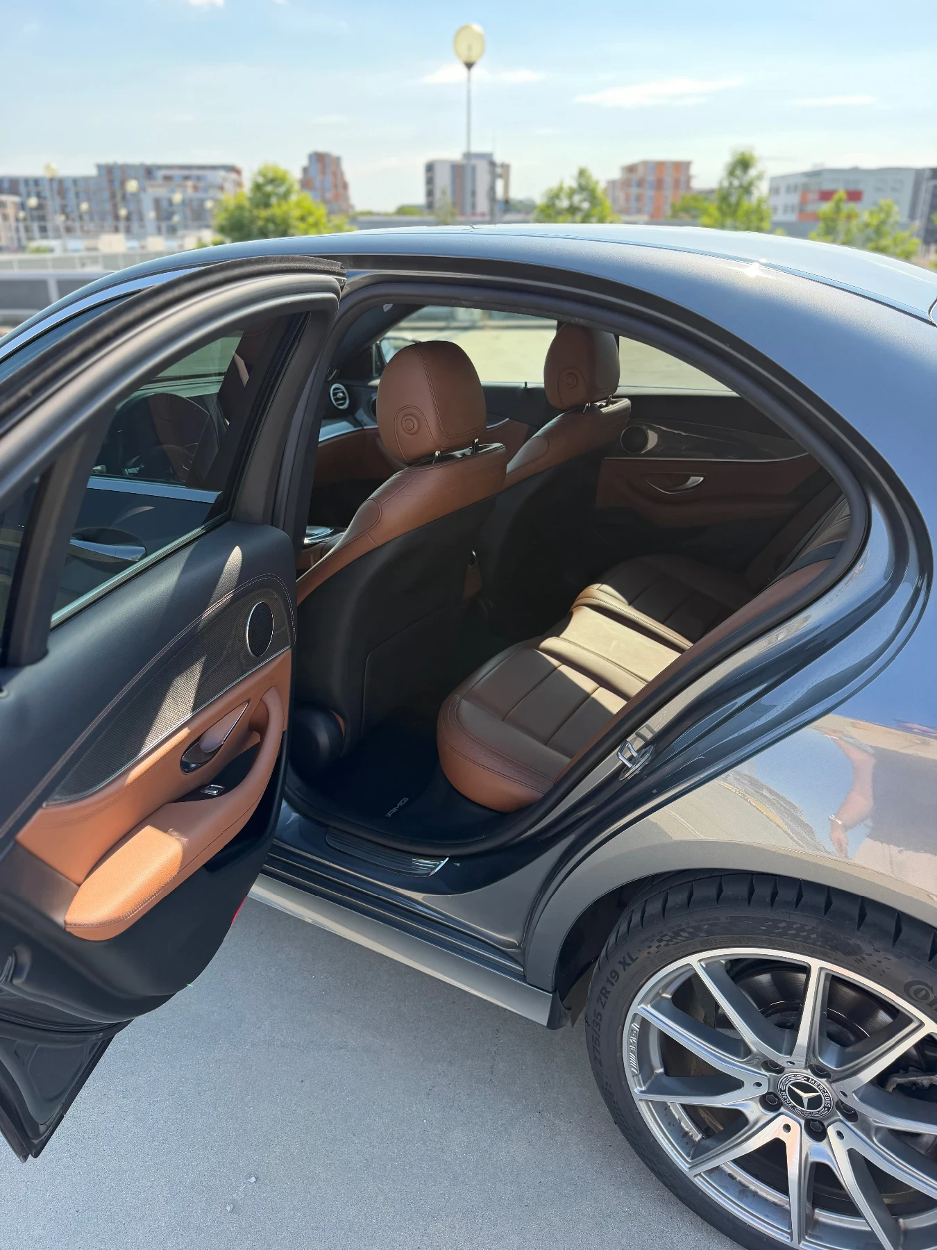 Mercedes-Benz E 220 W213 face, AMG line, снимка 9 - Автомобили и джипове - 54990264