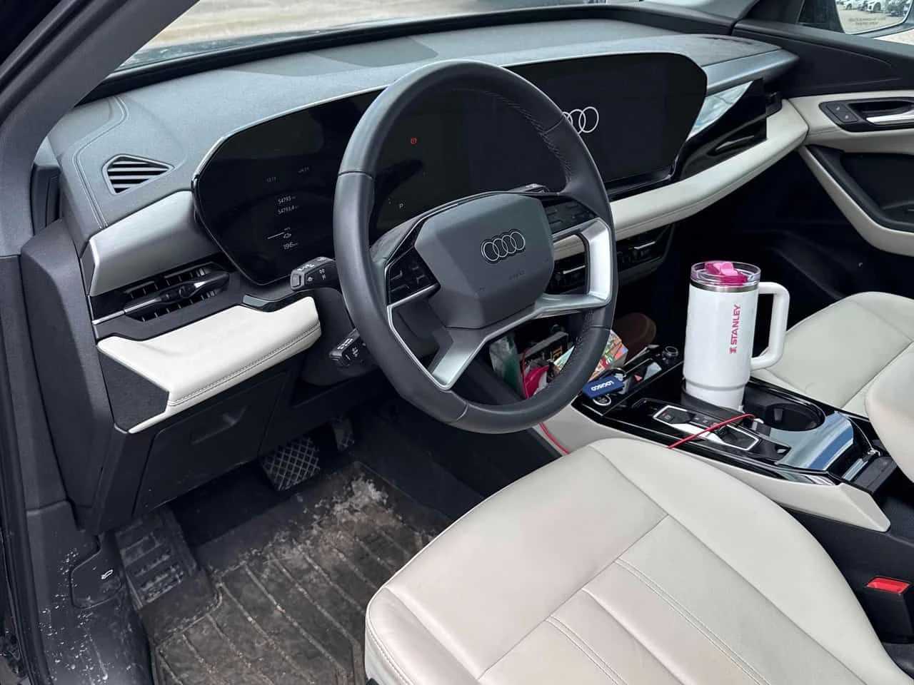 Audi E-Tron Q6 quattro | CARFAX | АВТОКРЕДИТ БЕЗ ПЪРВОНАЧАЛНА , снимка 7 - Автомобили и джипове - 55330169