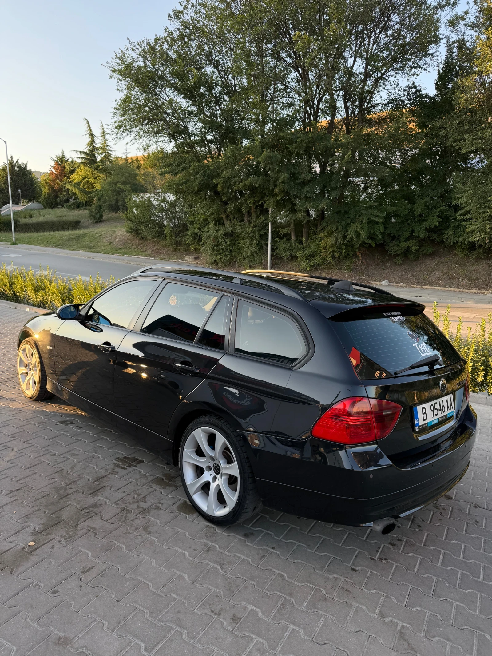 BMW 320, снимка 6 - Автомобили и джипове - 55475590