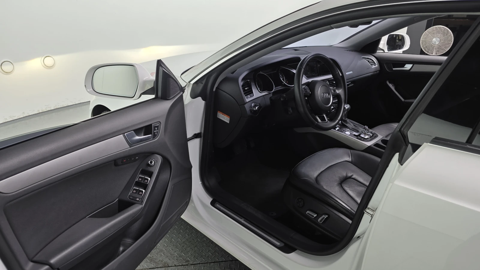 Audi A5 35 TDI quattro* ЛЮК* КРАЙНА ЦЕНА, снимка 10 - Автомобили и джипове - 55496027