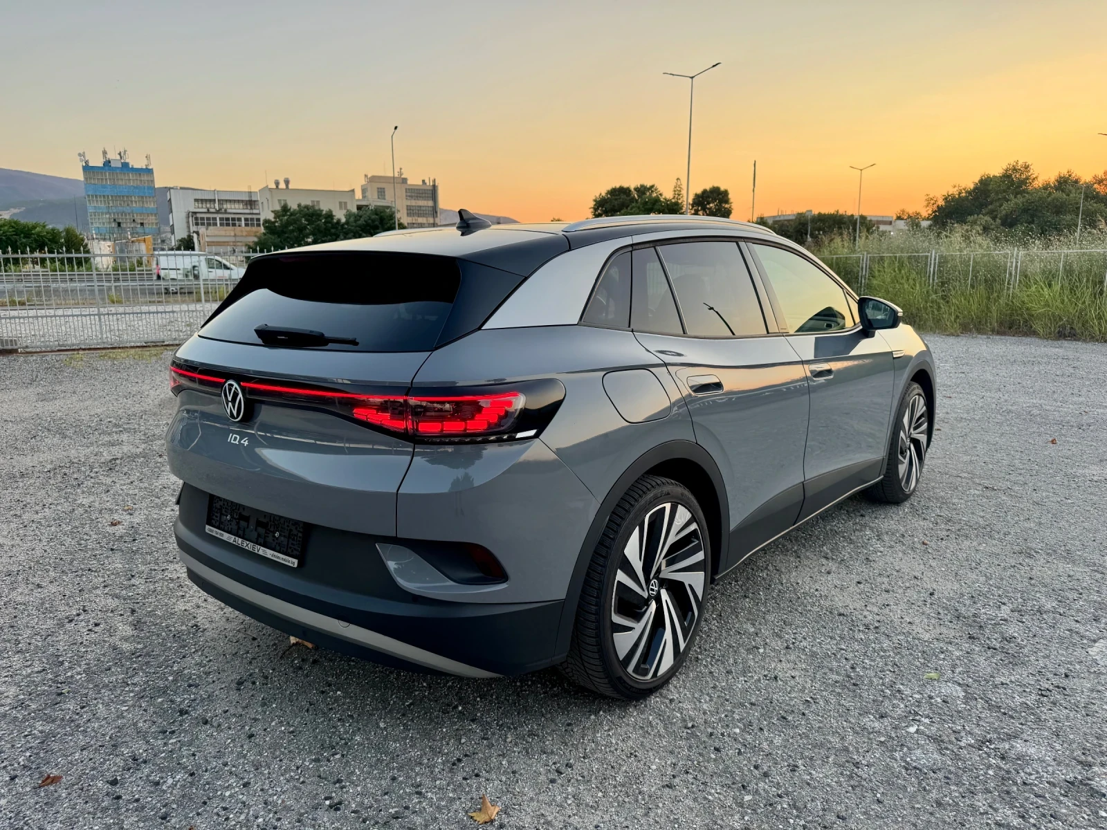 VW ID.4 Pro 82kWh Full 120.000km 93.9%SOH Термопомпа, снимка 4 - Автомобили и джипове - 55503949