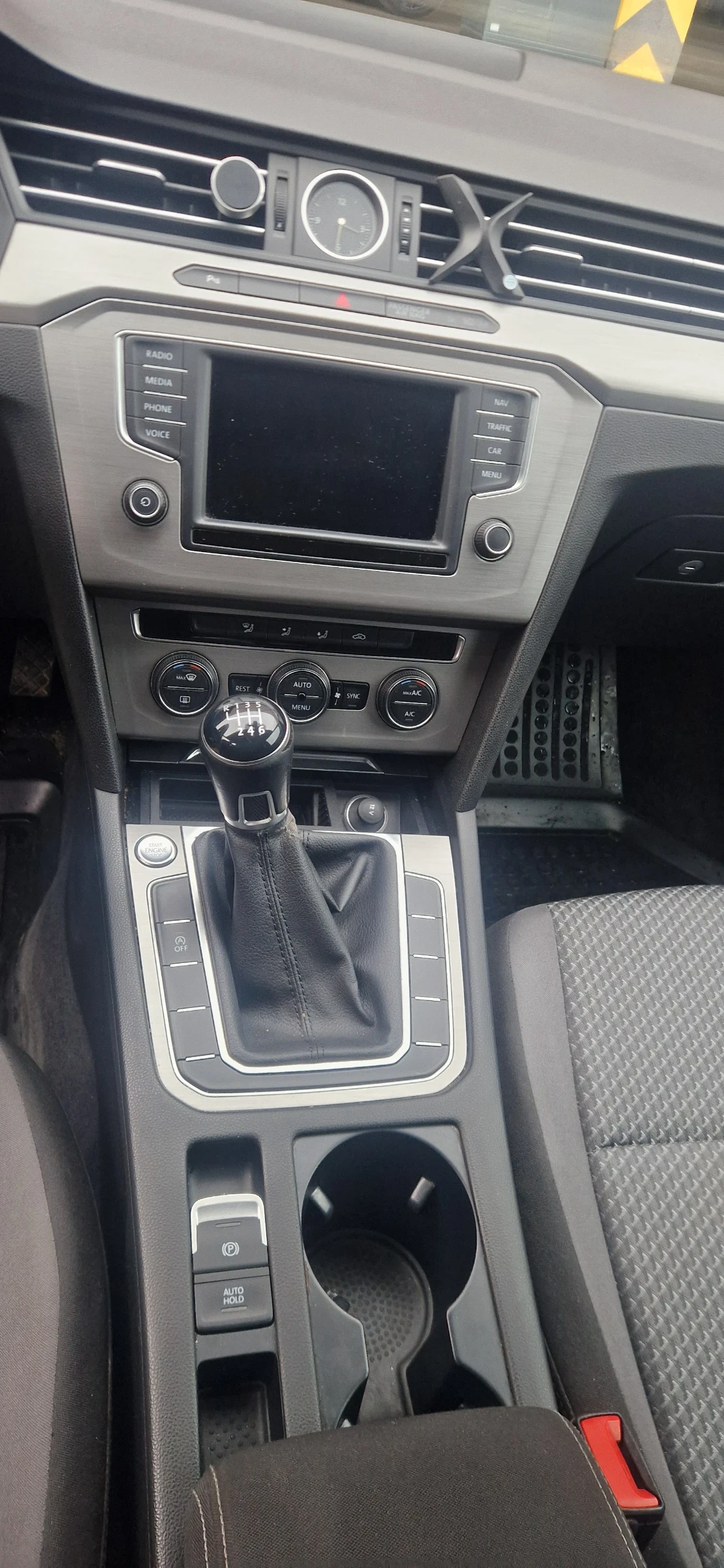 VW Passat, снимка 6 - Автомобили и джипове - 55645706