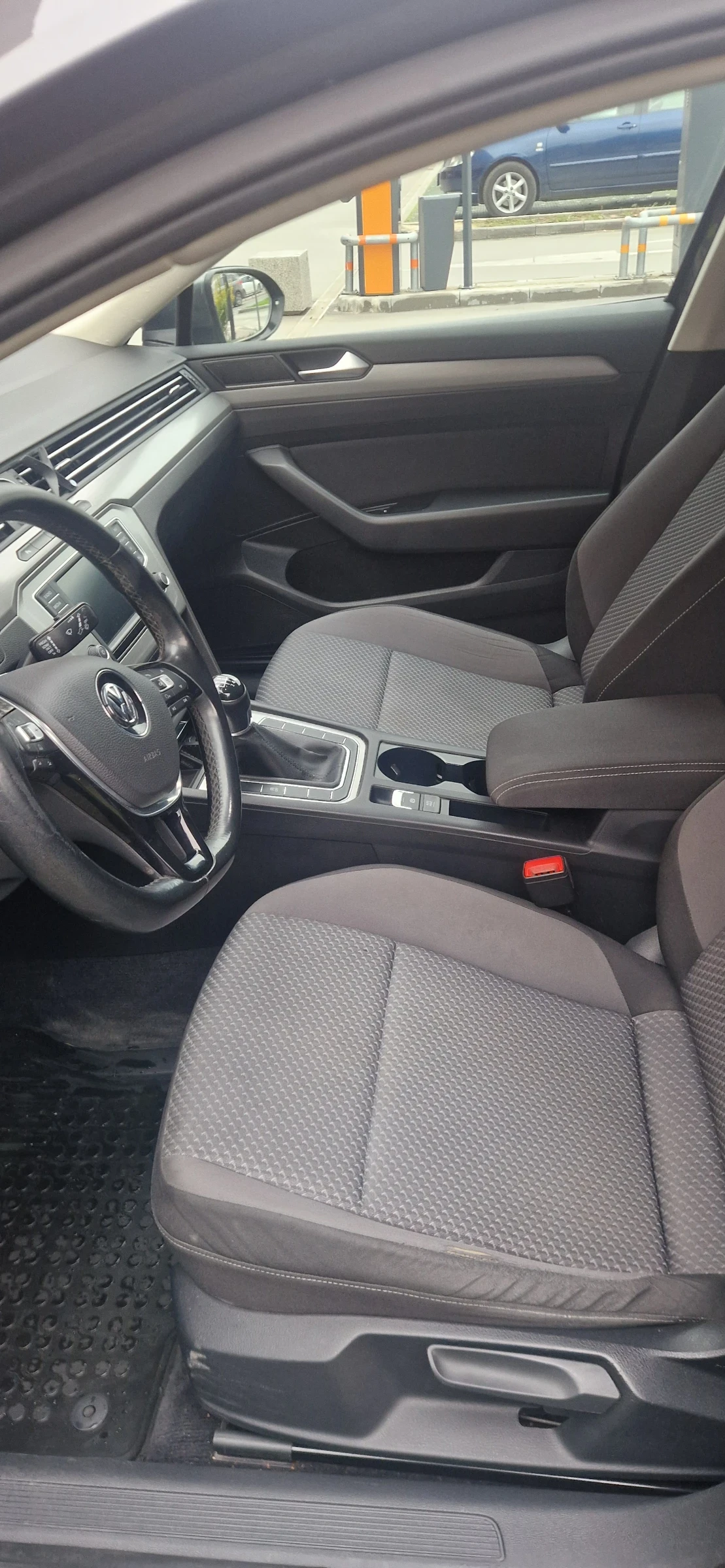 VW Passat, снимка 7 - Автомобили и джипове - 55645706