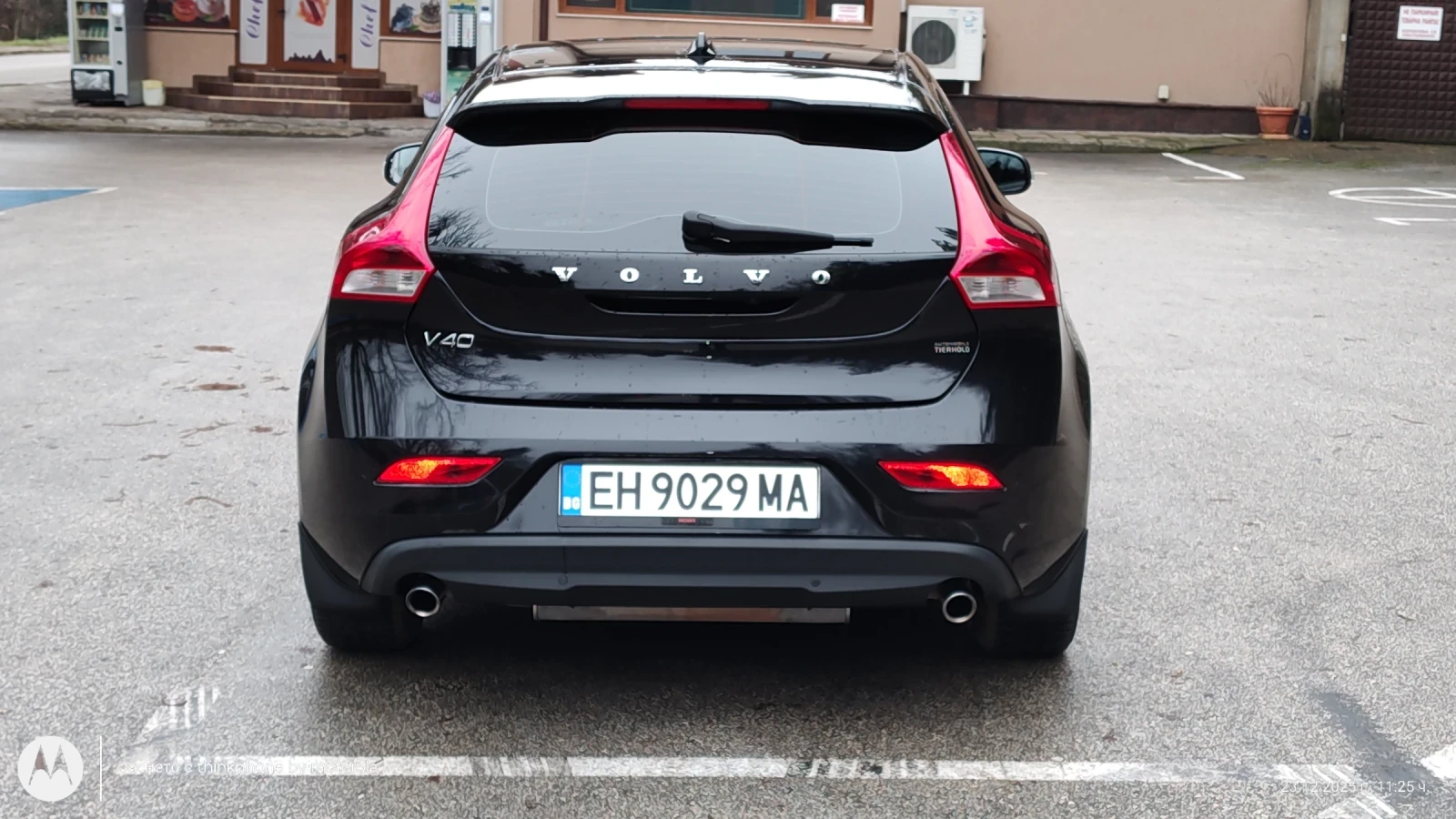 Volvo V40 Хечбек , снимка 3 - Автомобили и джипове - 55779371