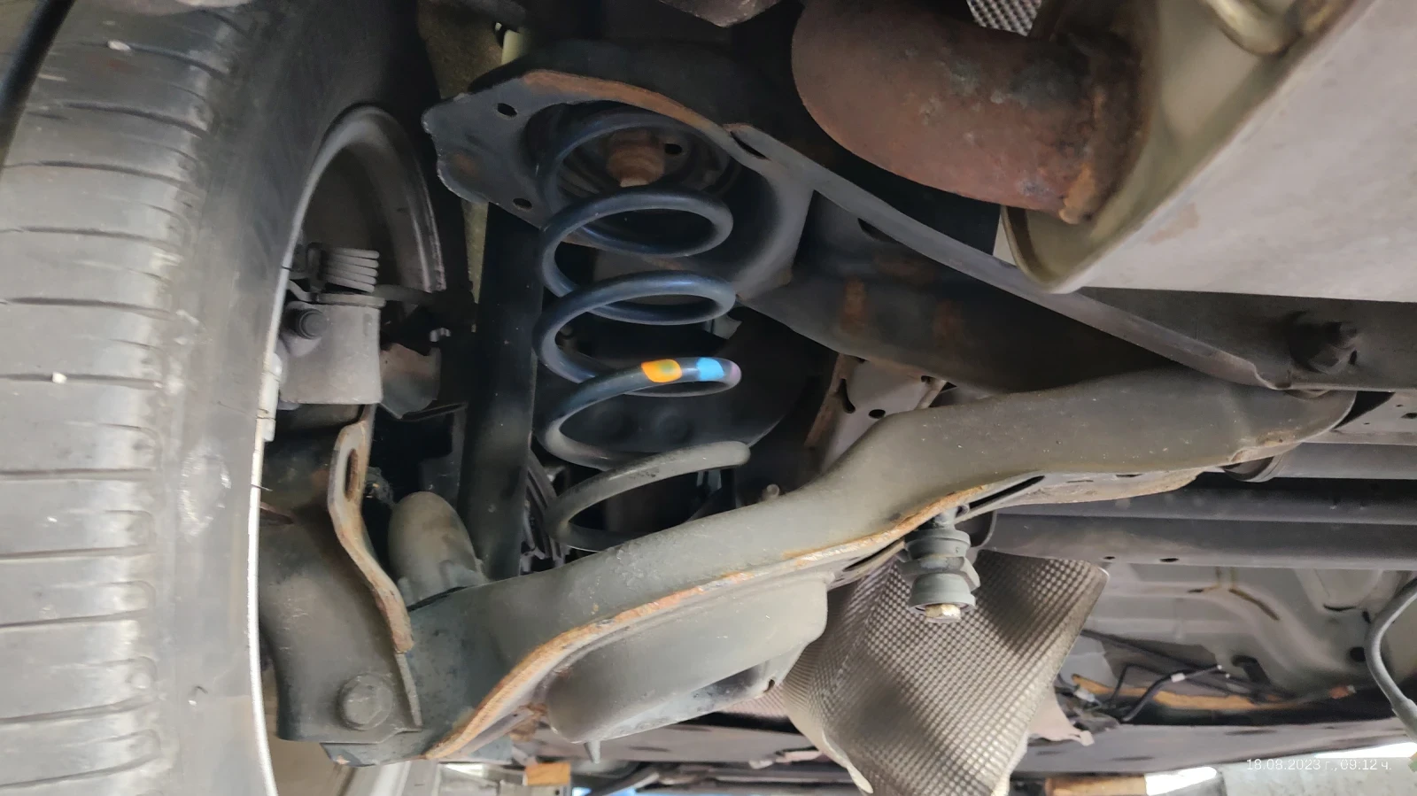 Volvo V40 Хечбек , снимка 14 - Автомобили и джипове - 55779371