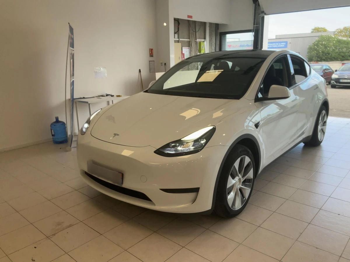 Tesla Model Y Standard Range
