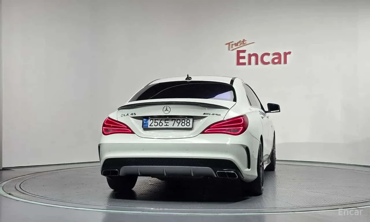 Mercedes-Benz CLA 45 AMG  4MATIC/ПОДГРЕВ/ПАМЕТ/АМБИЕНТ, снимка 4 - Автомобили и джипове - 56166149