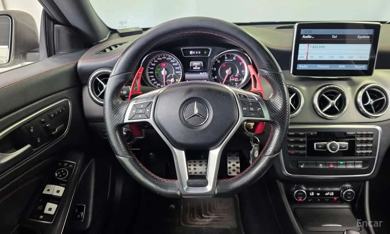 Mercedes-Benz CLA 45 AMG  4MATIC/ПОДГРЕВ/ПАМЕТ/АМБИЕНТ, снимка 13 - Автомобили и джипове - 56166149