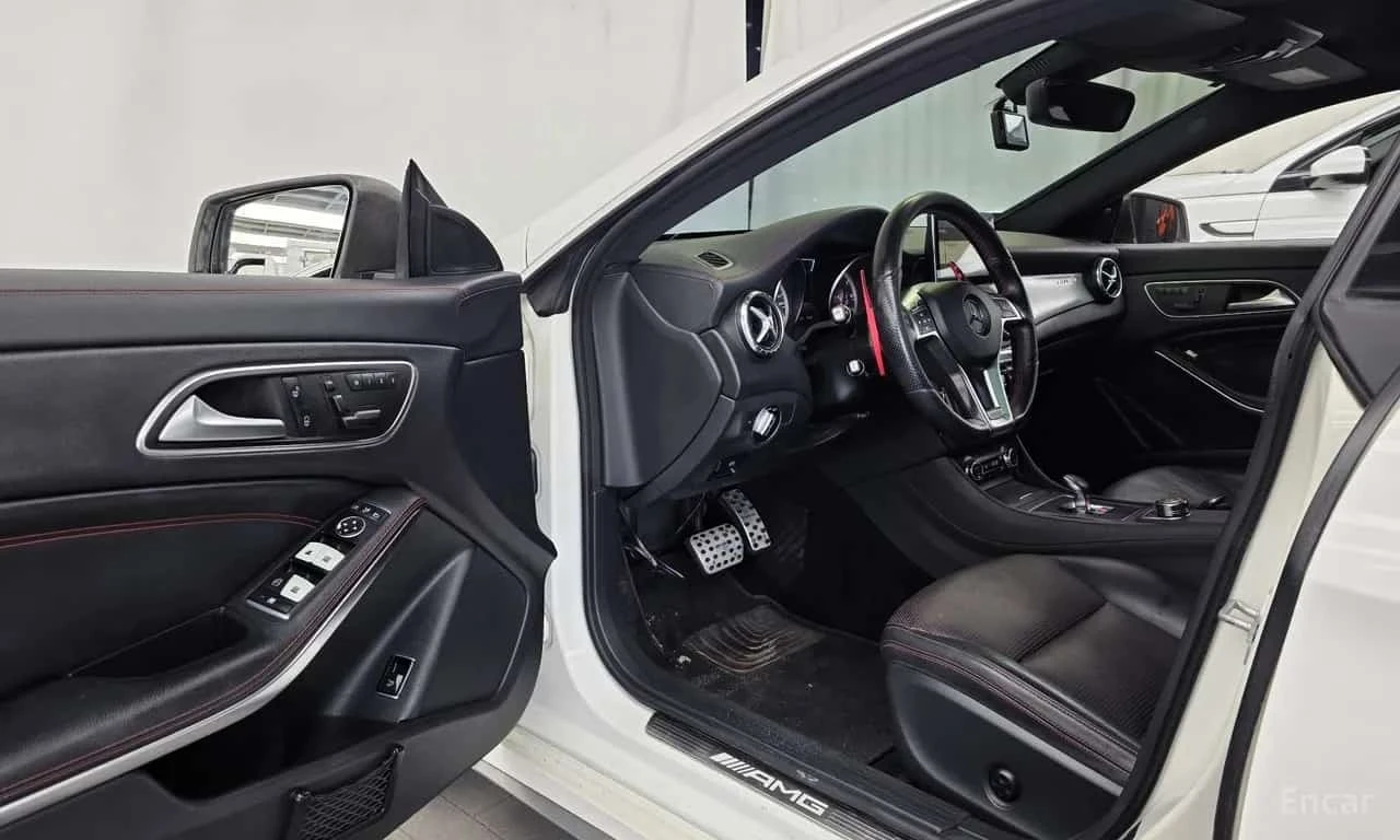Mercedes-Benz CLA 45 AMG  4MATIC/ПОДГРЕВ/ПАМЕТ/АМБИЕНТ, снимка 10 - Автомобили и джипове - 56166149