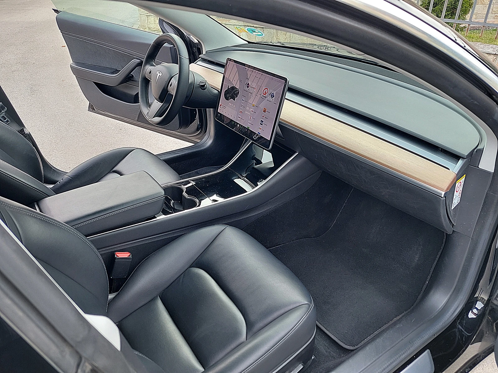 Tesla Model 3 Long Range 4x4 Европейска Гаранция, снимка 11 - Автомобили и джипове - 56239349