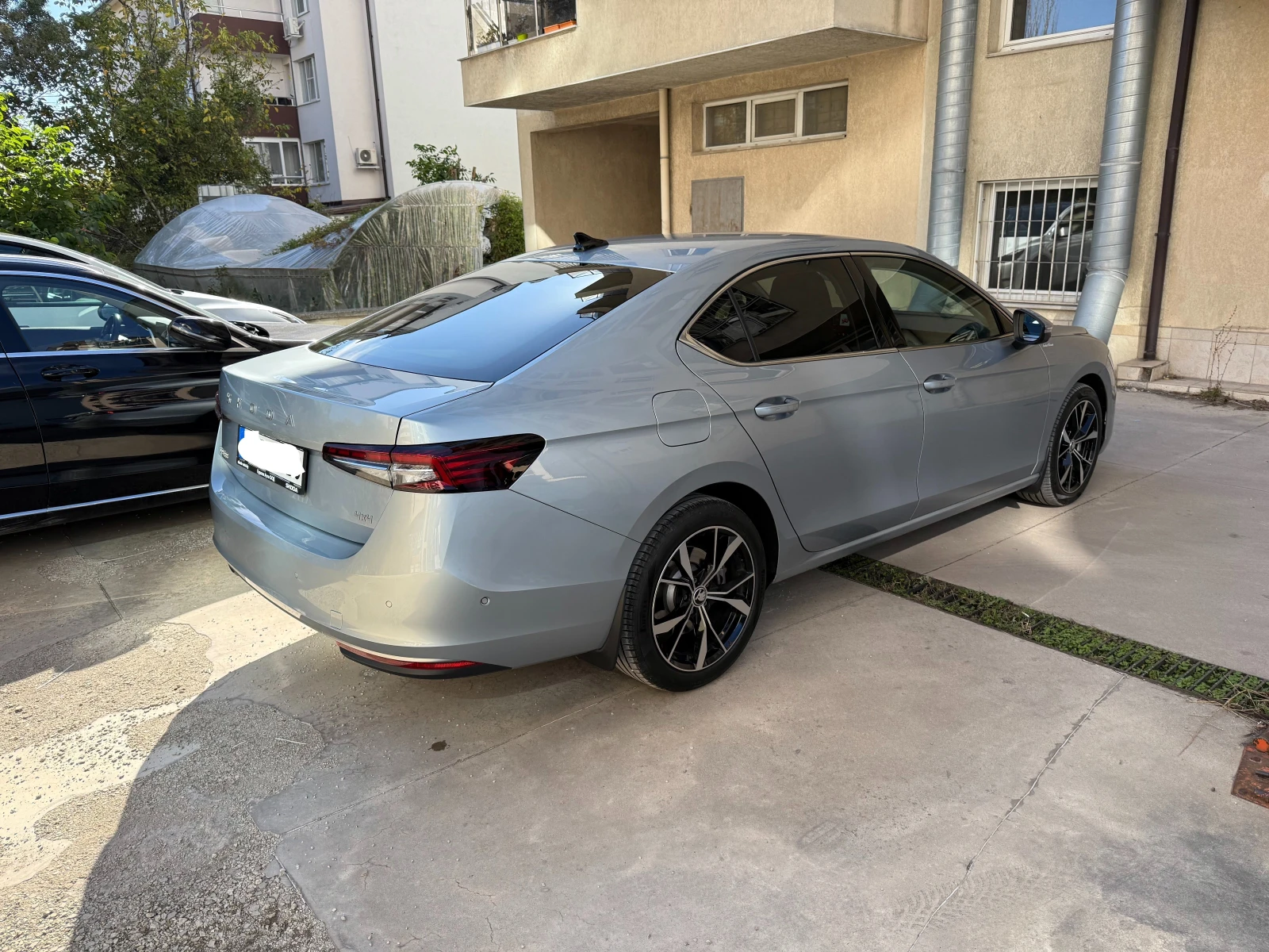 Skoda Superb L&K, снимка 4 - Автомобили и джипове - 56563839