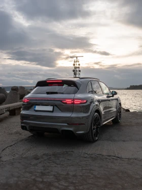 Porsche Cayenne, снимка 1