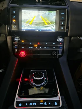 Jaguar F-PACE, снимка 13
