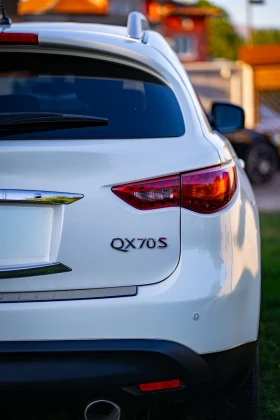 Infiniti QX70, снимка 6