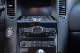 Infiniti QX70, снимка 9