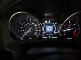 Jaguar F-PACE - 10900 € / 21318.55 лв. - 17999495 15