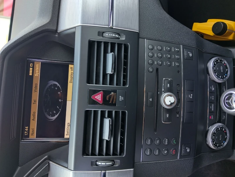 Mercedes-Benz GLK, снимка 8 - Автомобили и джипове - 51612627