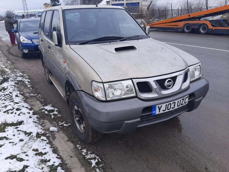 Nissan Terrano 3.0d auto, снимка 1 - Автомобили и джипове - 35123840