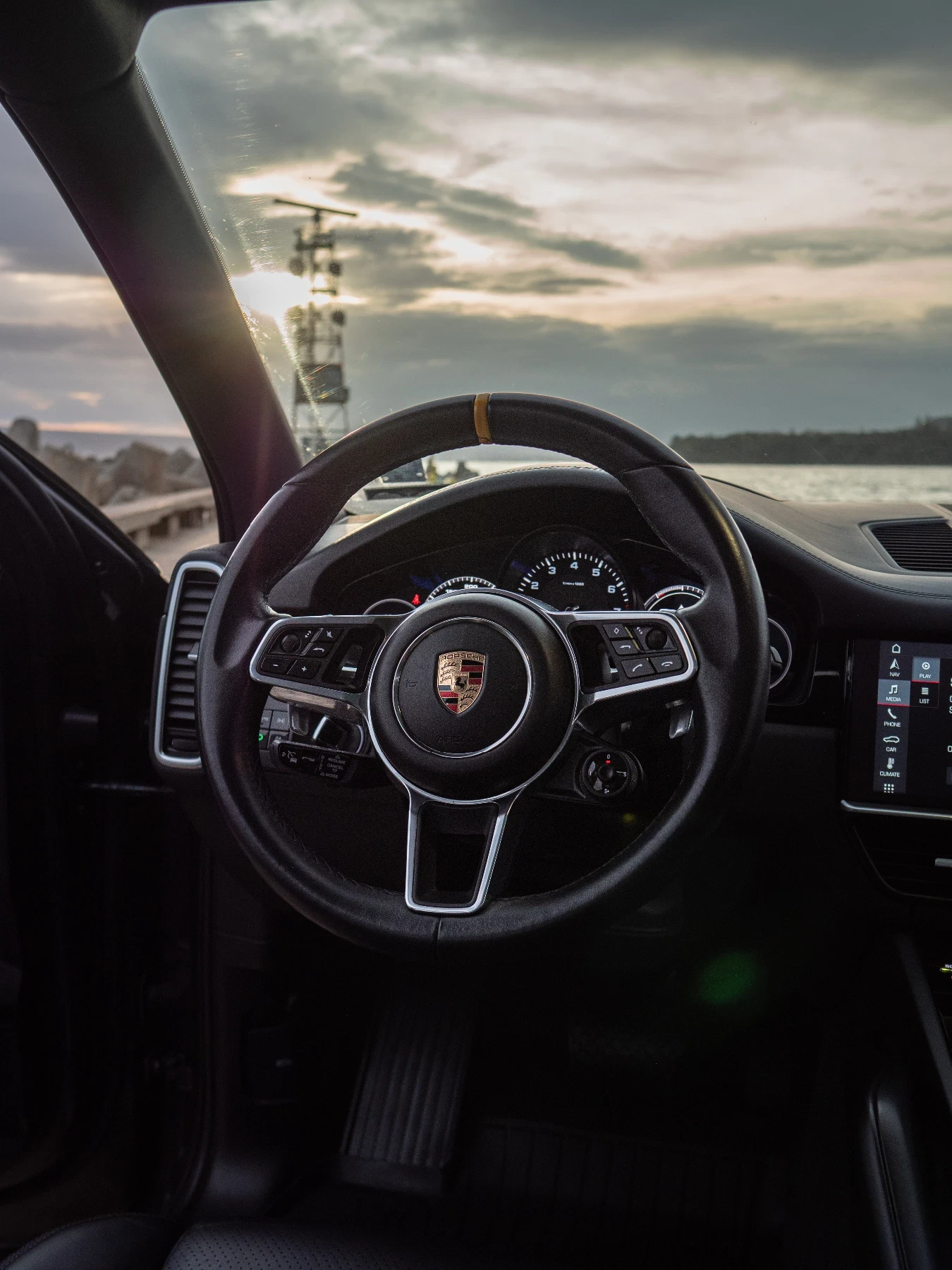 Porsche Cayenne  - изображение 9