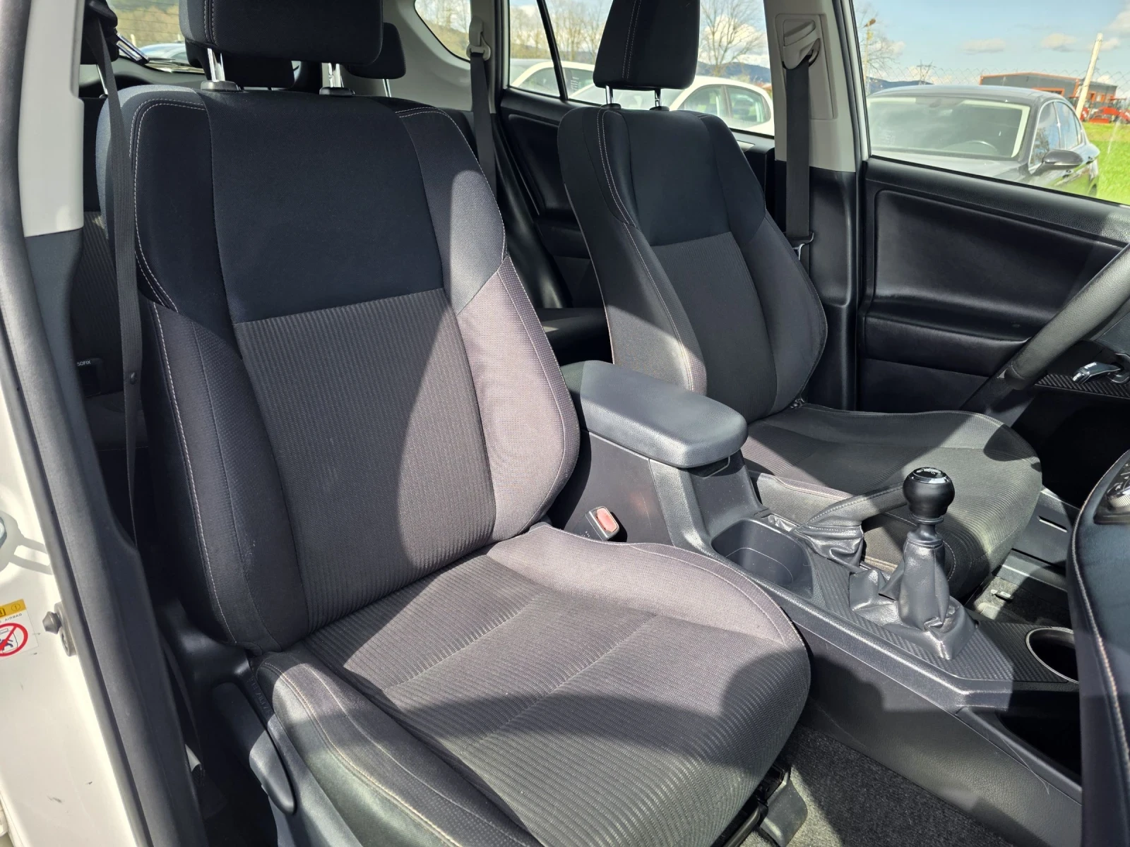 Toyota Rav4 2.0.  124, снимка 17 - Автомобили и джипове - 53801526