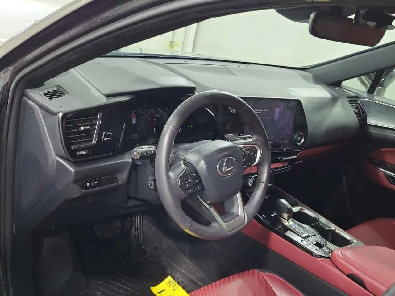 Lexus NX 350H  CARFAX, снимка 10 - Автомобили и джипове - 53899332