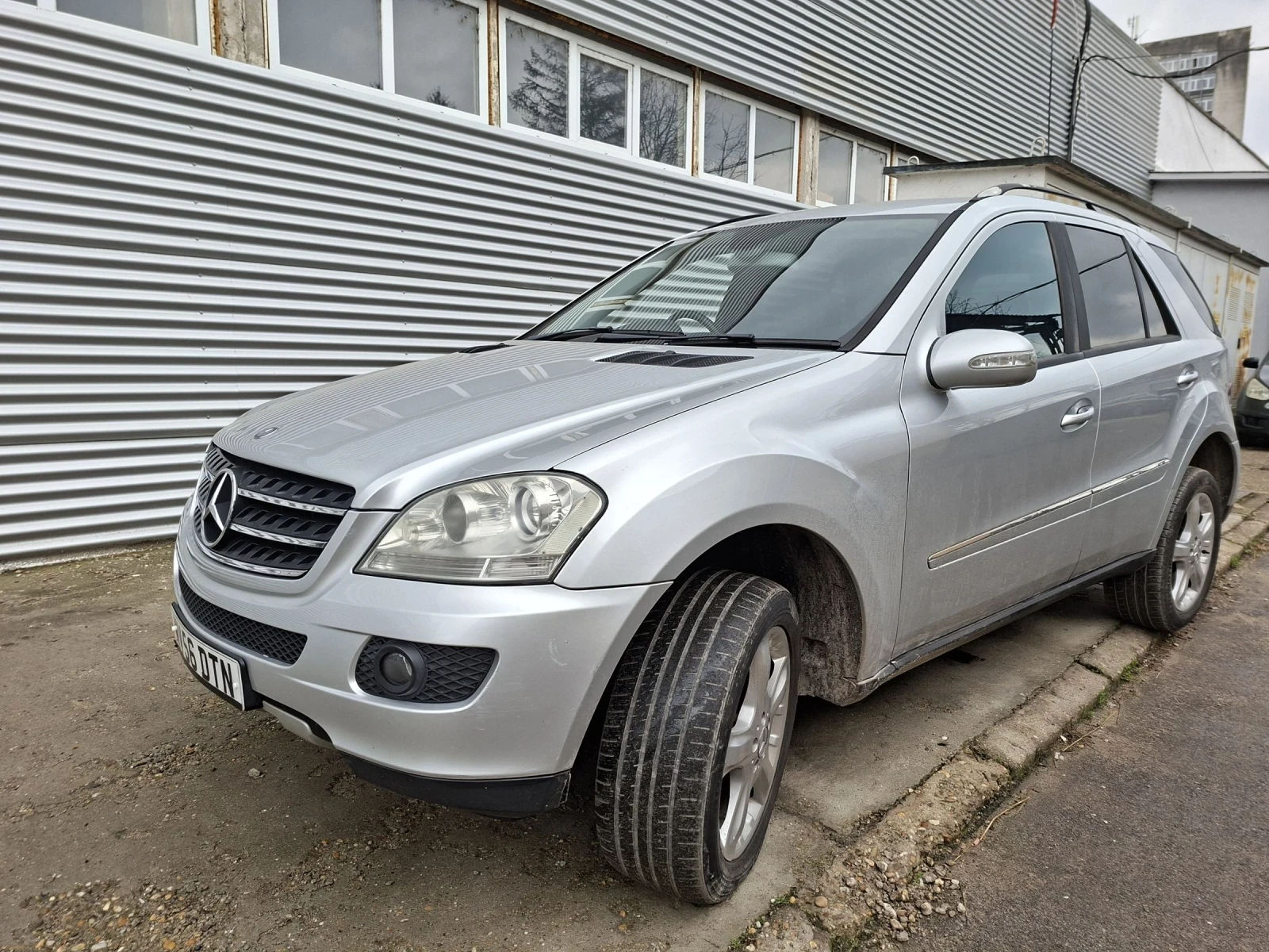 Mercedes-Benz ML 280, снимка 2 - Автомобили и джипове - 54095304