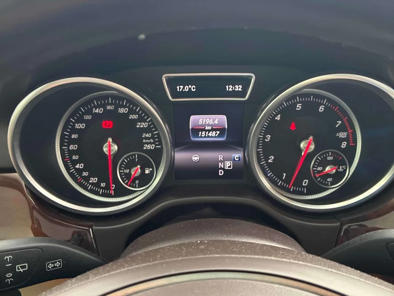 Mercedes-Benz GLE 400 * ДИСТРОНИК* 360 * ГЛАВНО ПРЕДСТАВИТЛСТВО НА BMW* , снимка 8 - Автомобили и джипове - 54673186
